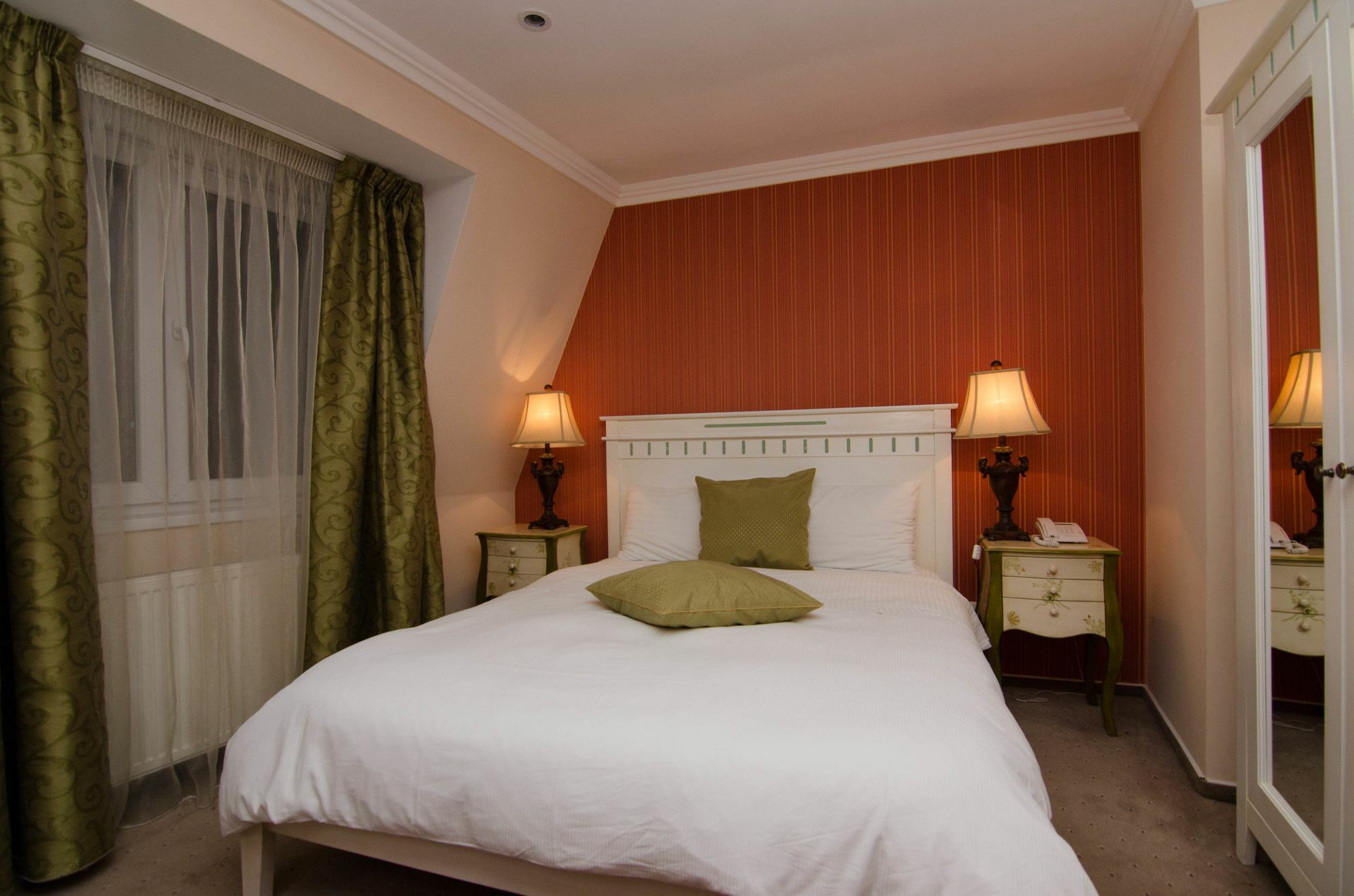 Hotel Boutique Monaco 4*